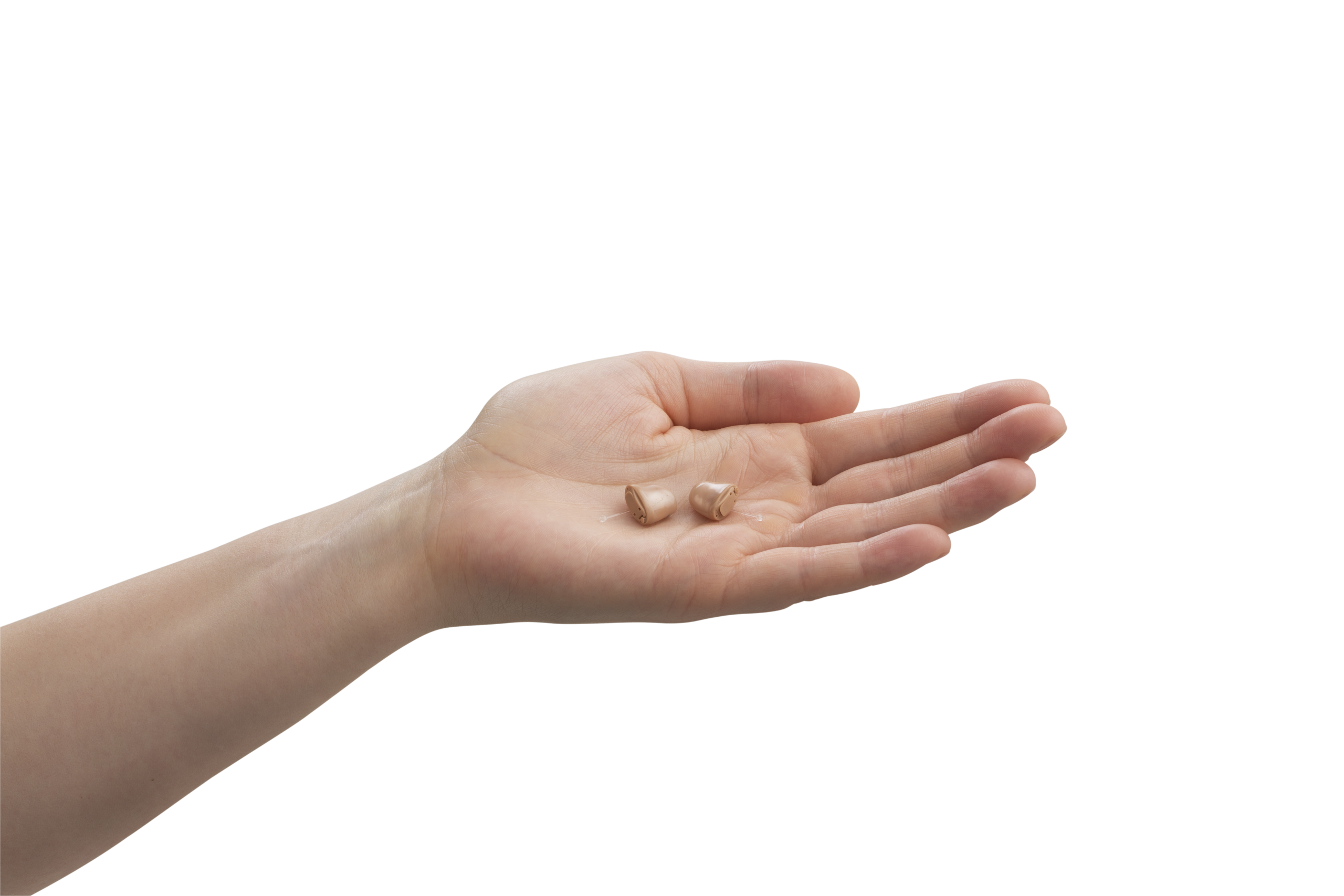 Oticon_Opn_IIC_beige_in-hand_JPB_0064-scaled